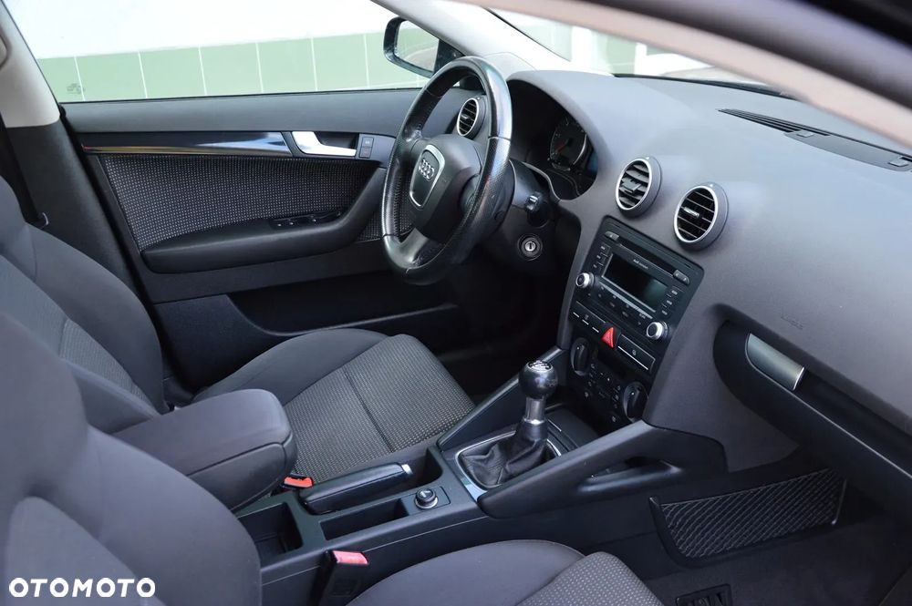 Audi A3 Sportback - 6