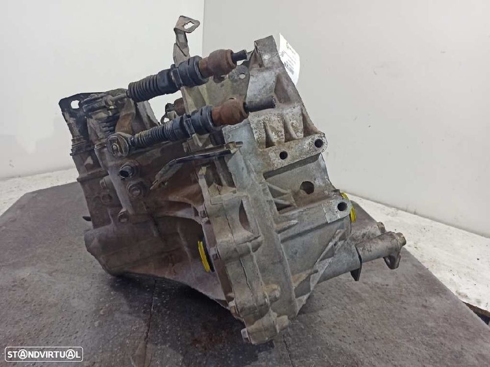 CAIXA VELOCIDADES MAZDA 6 HATCHBACK 2004 - 4