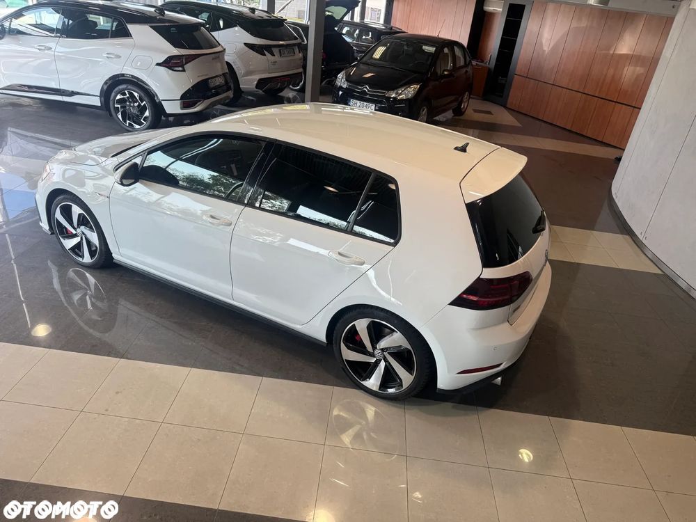 Volkswagen Golf GTI TCR 2.0 TSI OPF DSG - 12