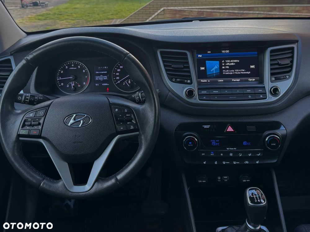 Hyundai Tucson 1.6 GDI BlueDrive Style 2WD - 28