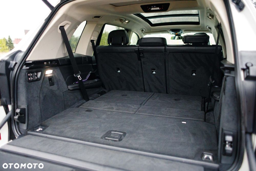BMW X7 xDrive40i - 16