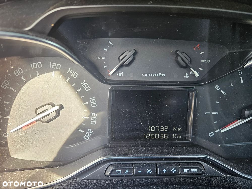 Citroën C3 BlueHDi 100 S&S SHINE - 9