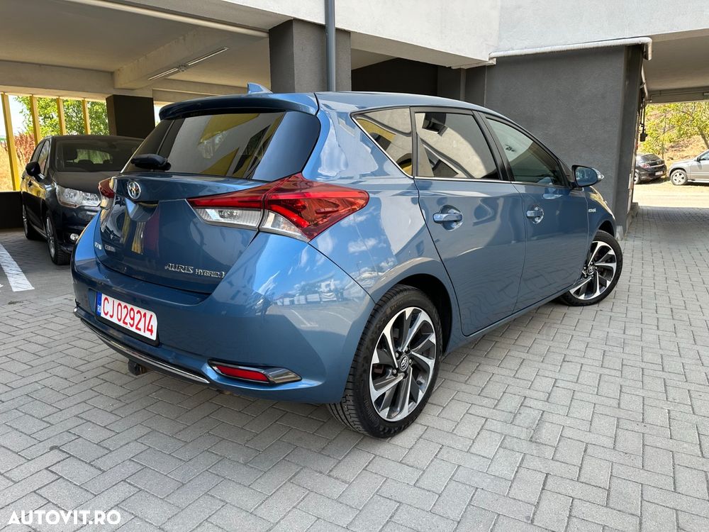 Toyota Auris 1.8 L VVT-i Sol+ - 11
