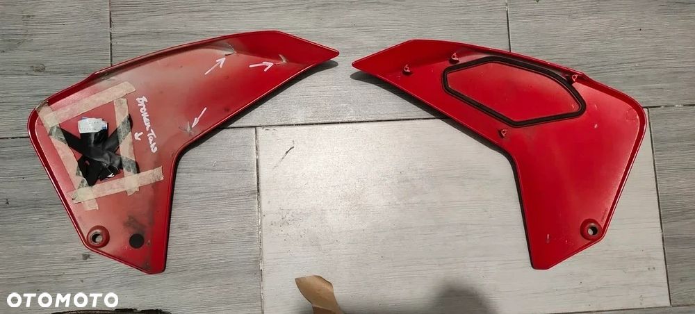 DUCATI MULTISTRADA 1200 Owiewka Boczek Chłodnica oleju wąż oleju czujnik - 7
