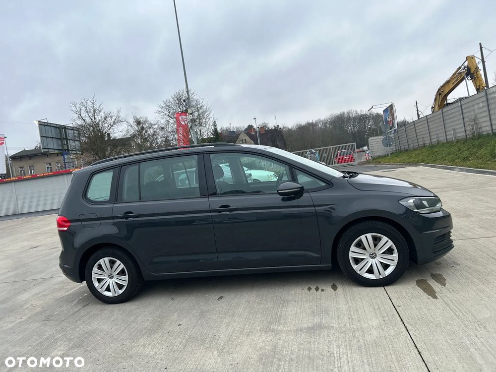 Volkswagen Touran 1.5 TSI EVO Trendline - 12