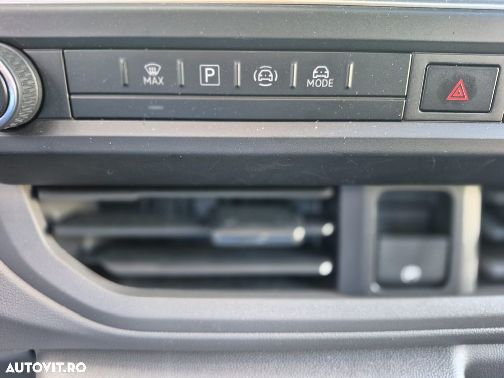 Volkswagen Caravelle 2.0 TDI 110 kW LR Comfortline - 23