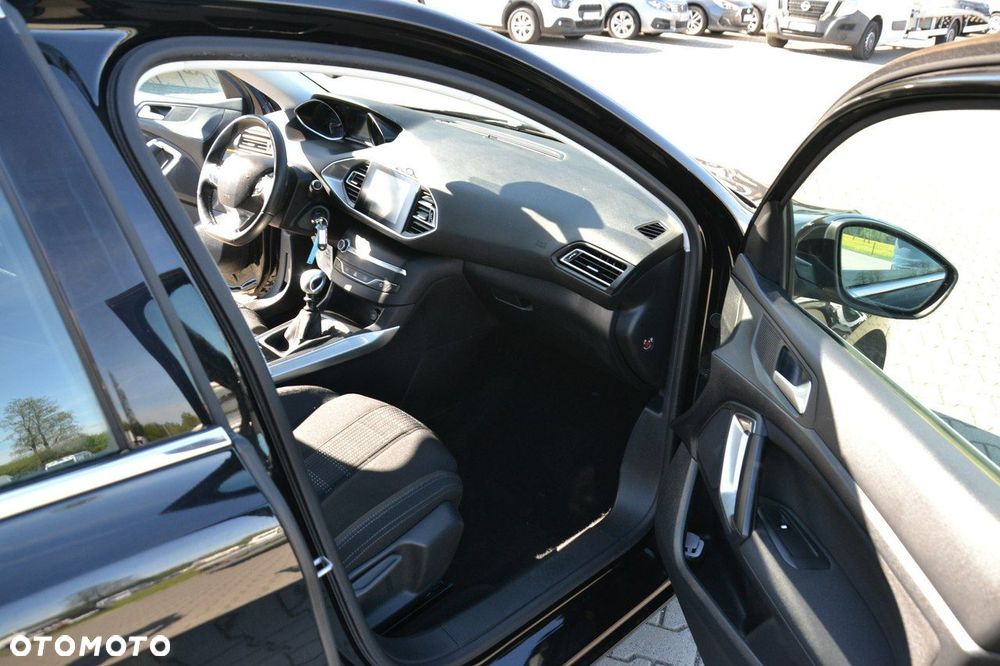 Peugeot 308 - 18