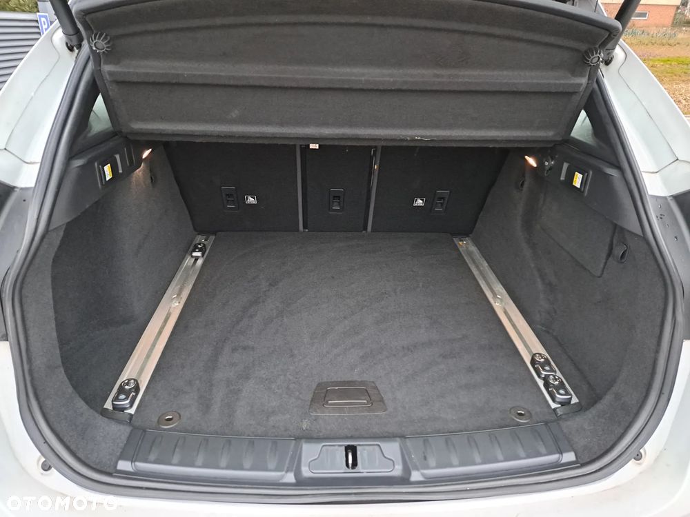 Jaguar F-Pace 2.0 i4P AWD R-Sport - 25