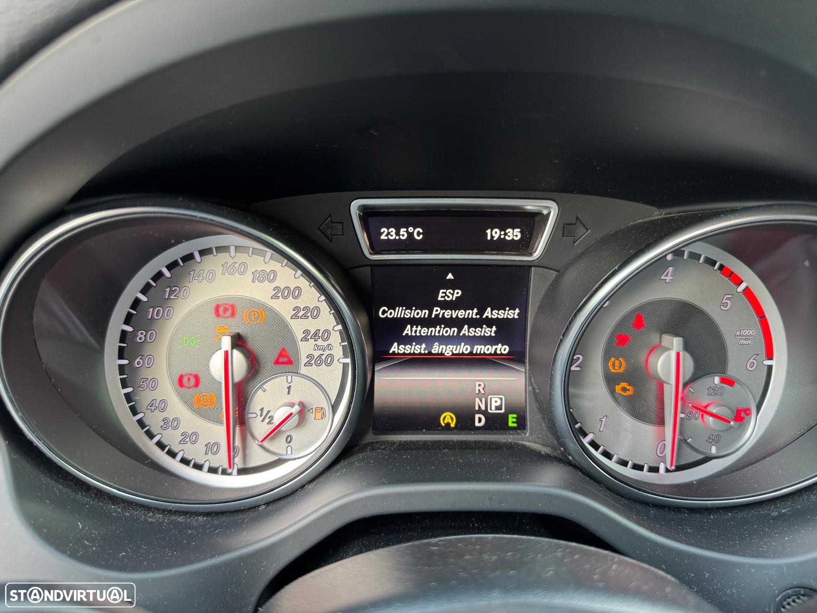 Mercedes-Benz GLA 200 (CDI) d 4Matic 7G-DCT AMG Line - 21