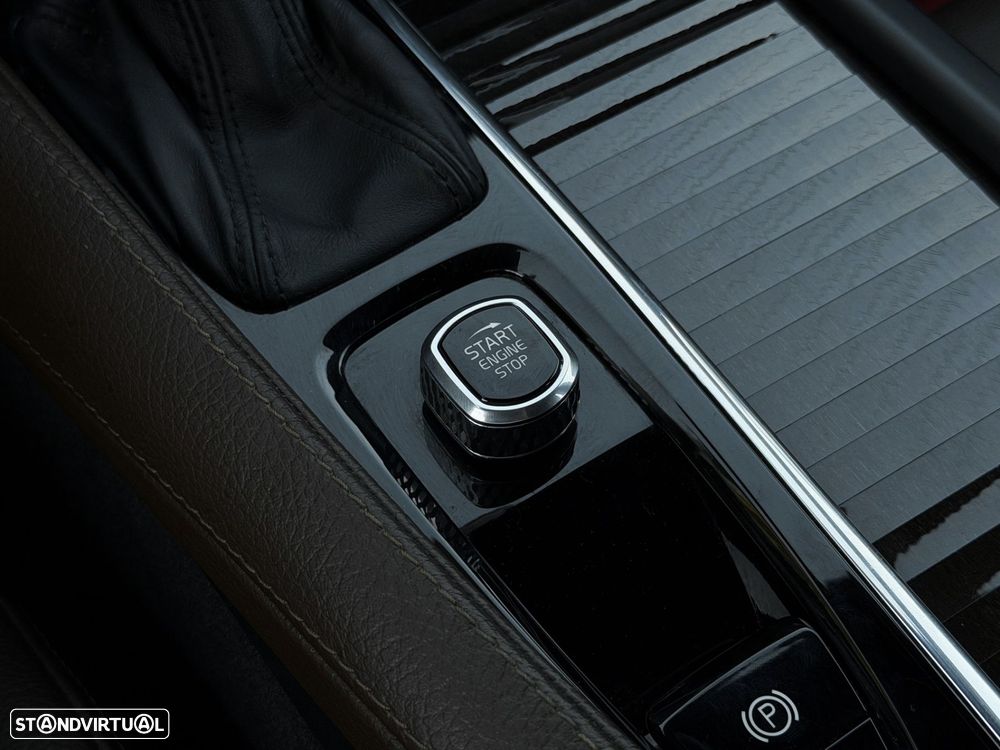 Volvo XC 90 2.0 D4 Inscription - 23