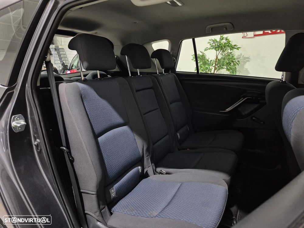 Toyota Verso 1.6 D-4D Comfort - 33