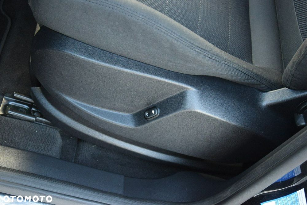 Ford S-Max 2.0 TDCi Titanium - 35