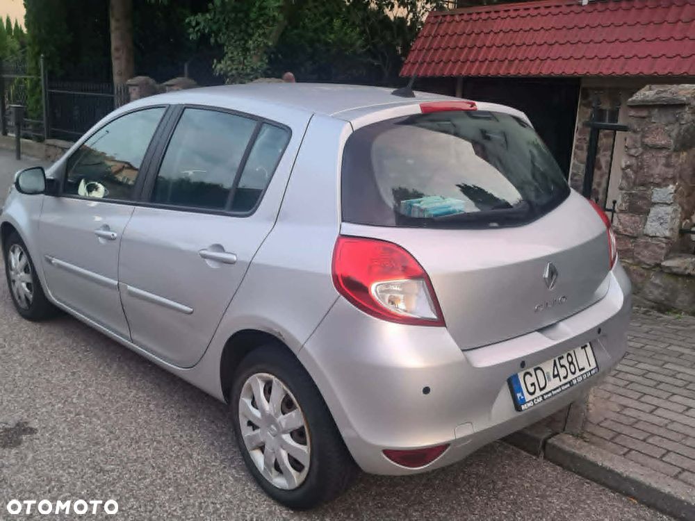 Renault Clio 1.2 16V 75 Collection - 2