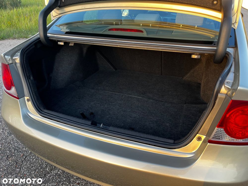 Honda Civic 1.8 Comfort - 16
