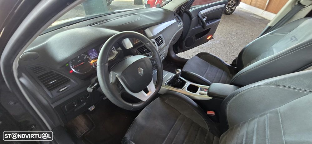 Renault Laguna Break 2.0 dCi GT - 12