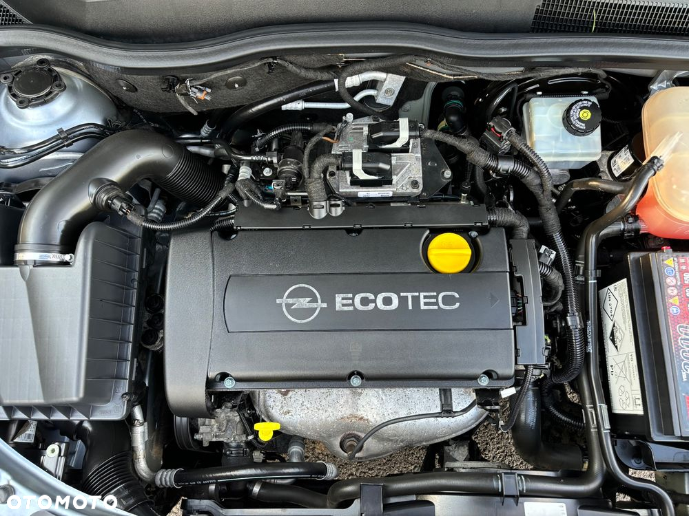 Opel Astra 1.6 Sport - 17