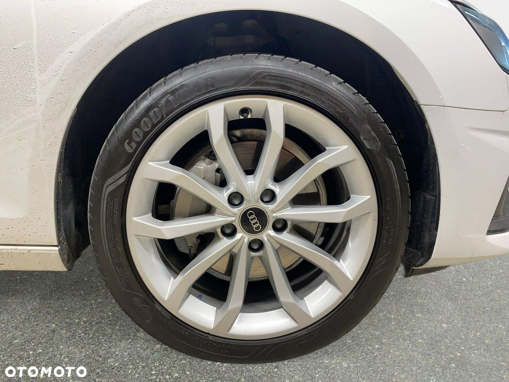 Audi A4 Avant - 11