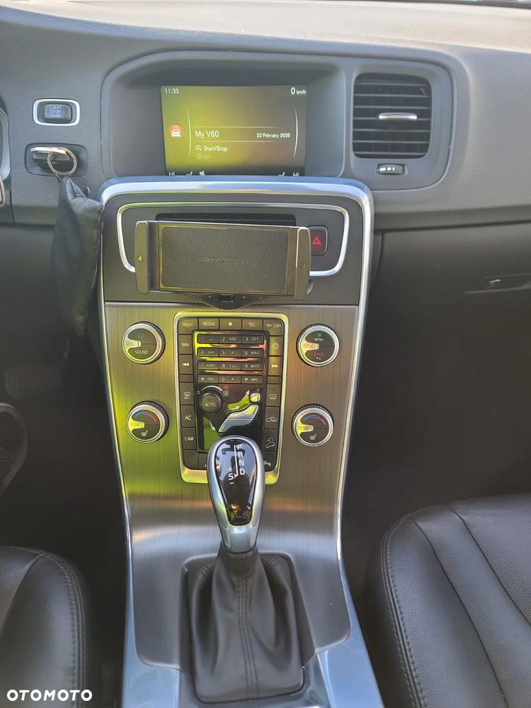 Volvo V60 D4 AWD Drive-E Summum - 11