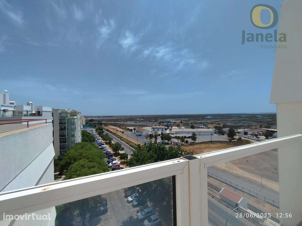 Excelente T2 com vista mar, em último piso - Grande imagem: 4/41