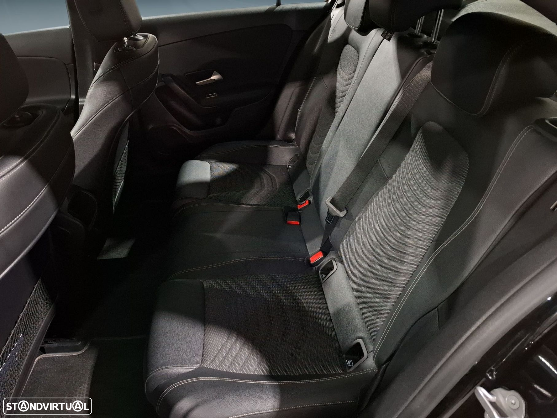 Mercedes-Benz A 180 d Style Plus - 14
