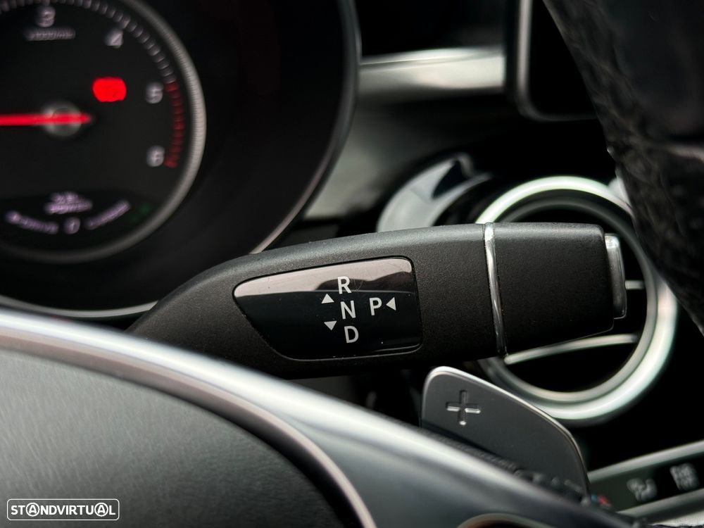 Mercedes-Benz C 300 h AMG Line - 18