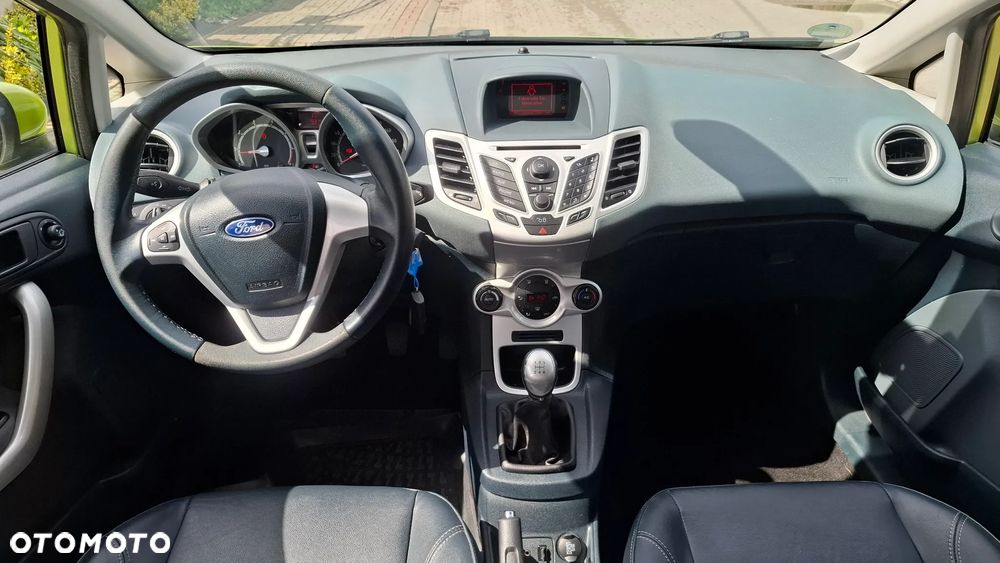 Ford Fiesta 1.25 Champions Edition - 11