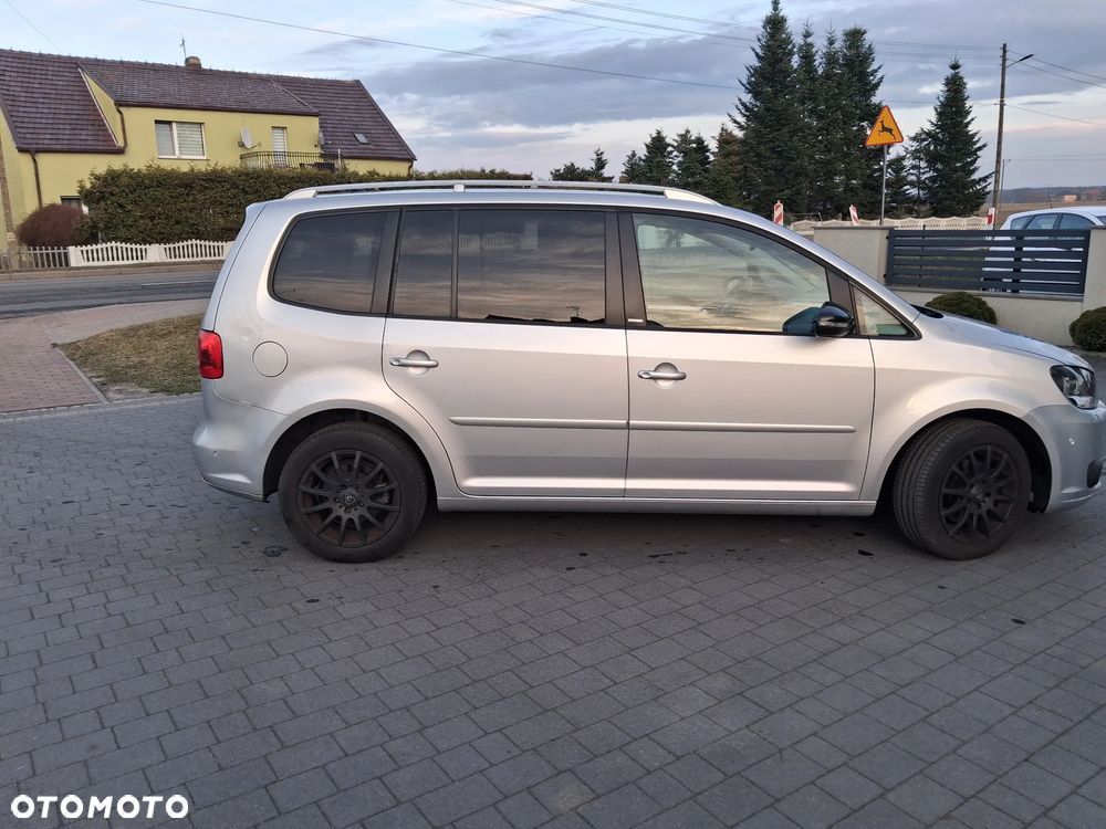 Volkswagen Touran 1.2 TSI STYLE - 7