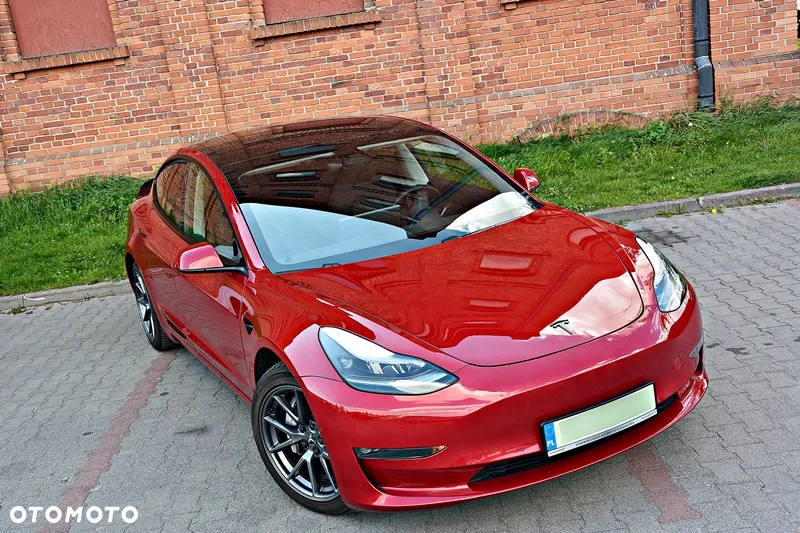 Tesla Model 3 Langstreckenbatterie Allradantrieb Dual Motor - 2