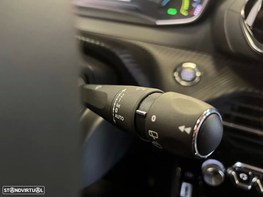 Peugeot e-208 Active Pack - 43