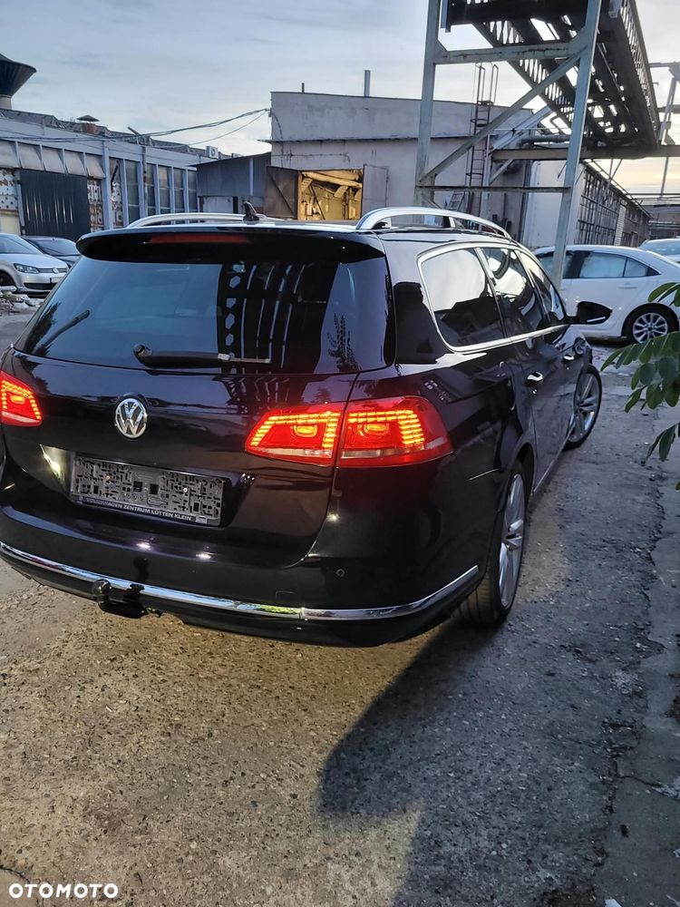 Volkswagen Passat 2.0 TDI DSG BlueMotion Technology R-Line - 5
