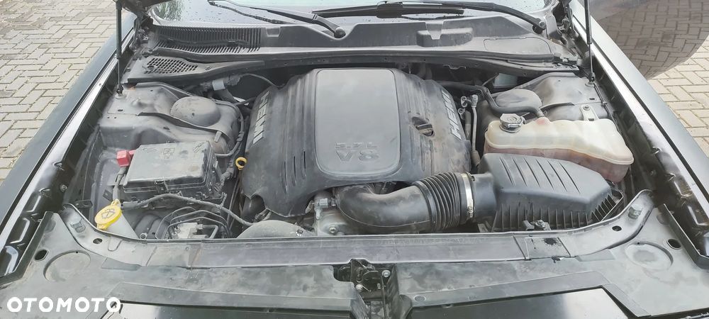 Dodge Challenger - 7