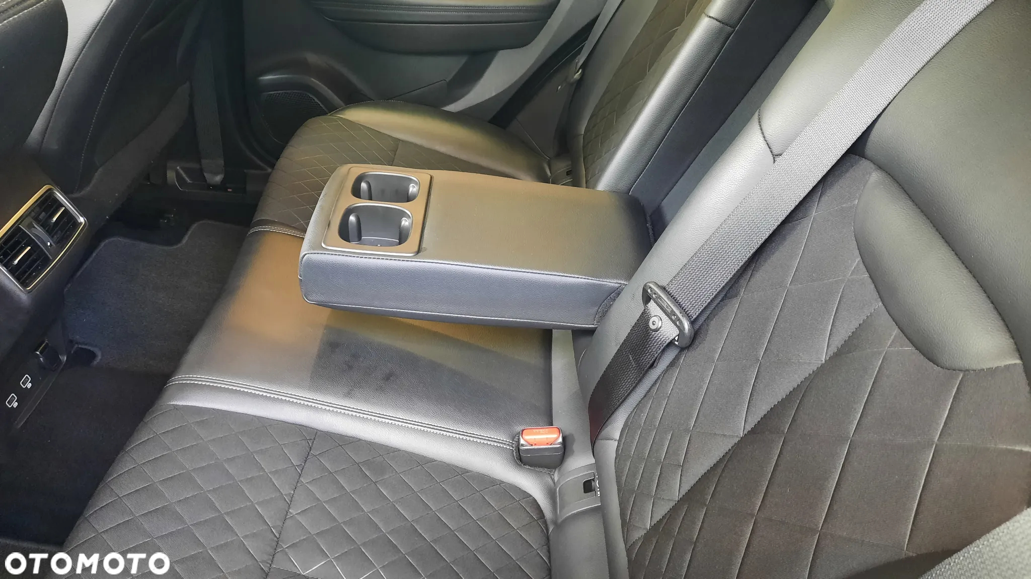 Renault Kadjar TCe 160 GPF EDC TECHNO - 17