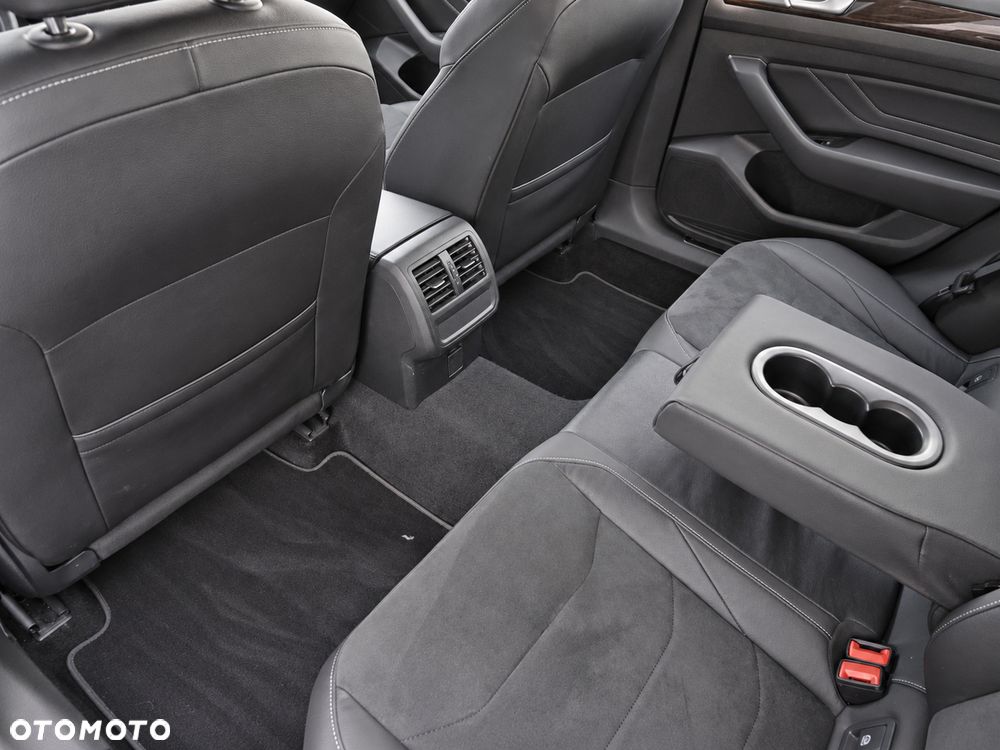 Volkswagen Arteon 2.0 TSI Elegance DSG - 25