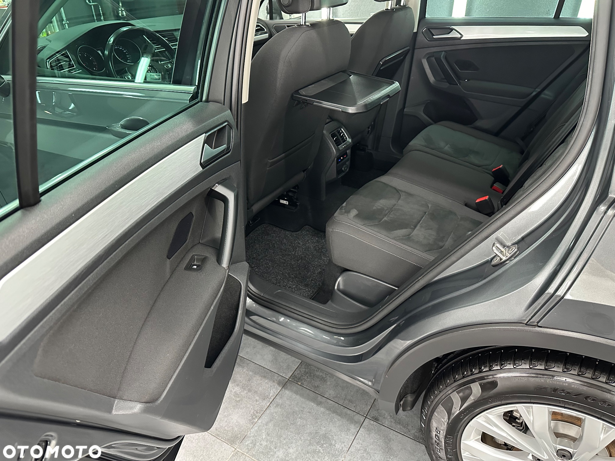 Volkswagen Tiguan - 25