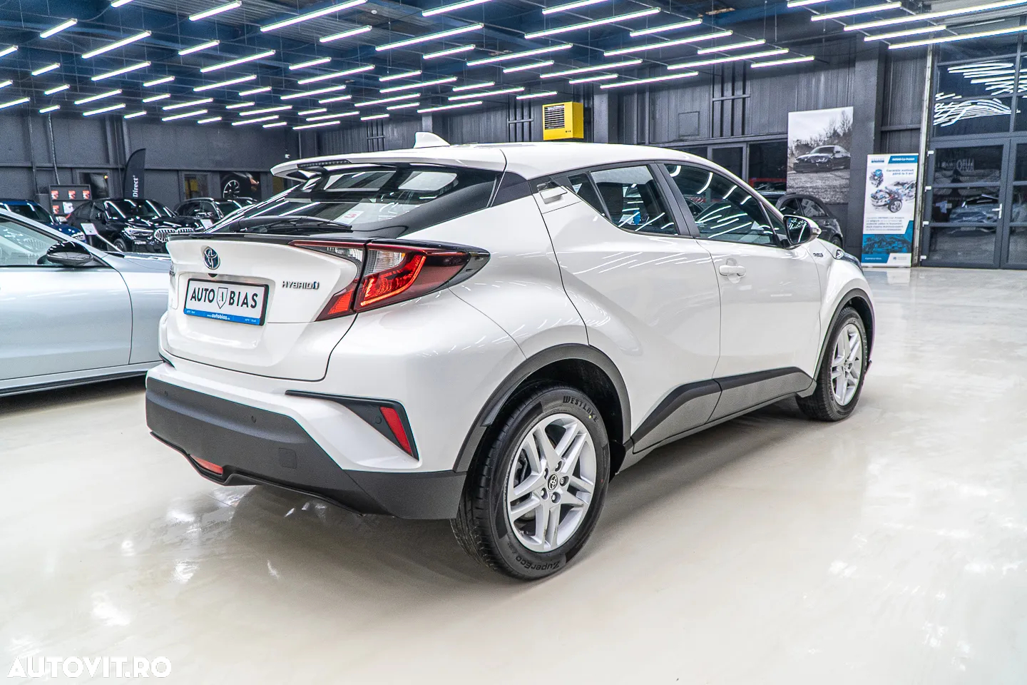 Toyota C-HR 1.8 HSD 122 CP 4x2 CVT Cult - 8