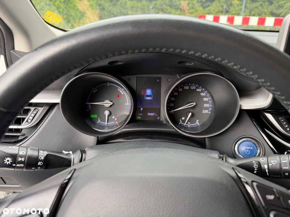 Toyota C-HR Business-Edition - 27