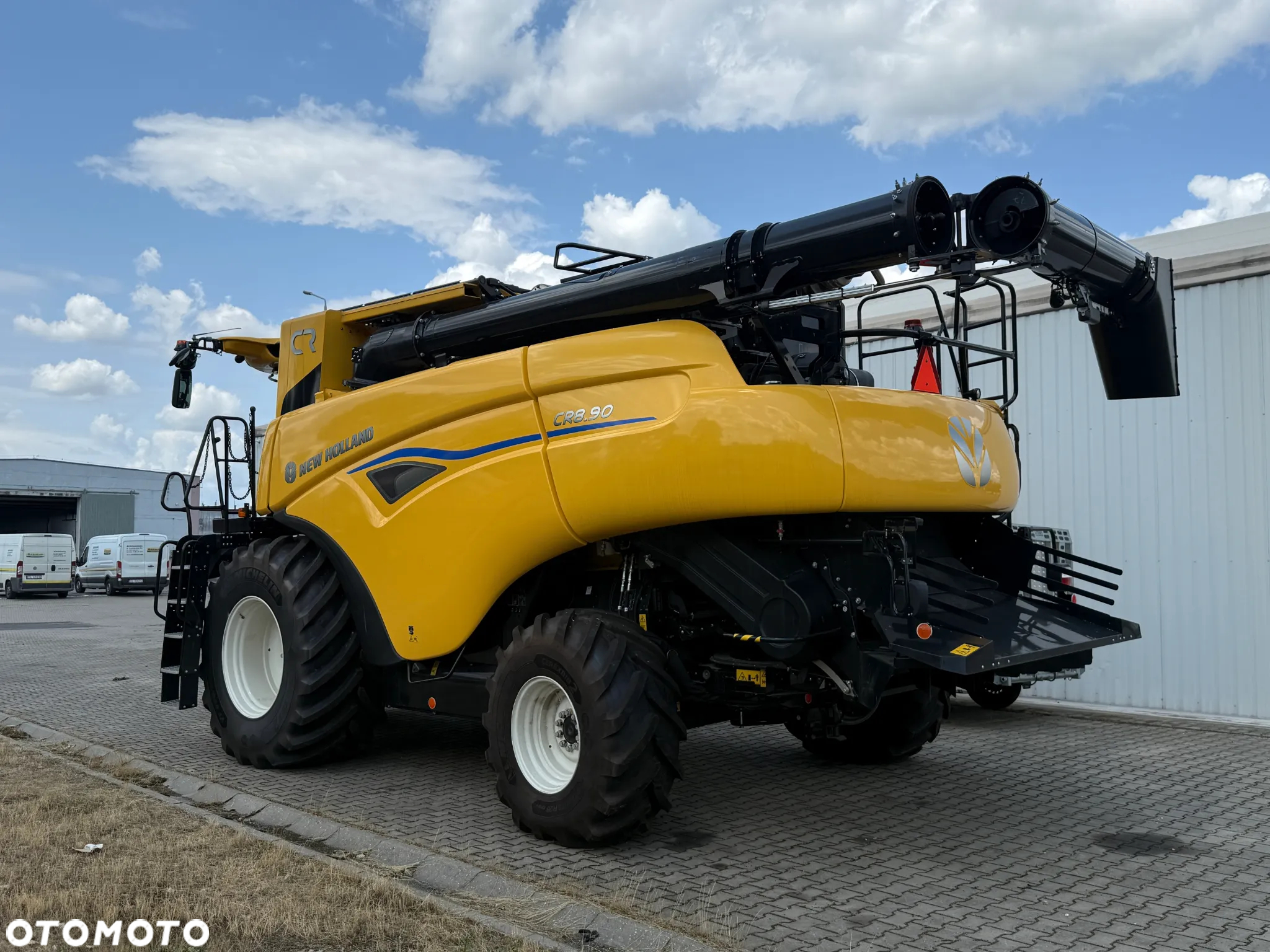 New Holland CR8.90 - 4