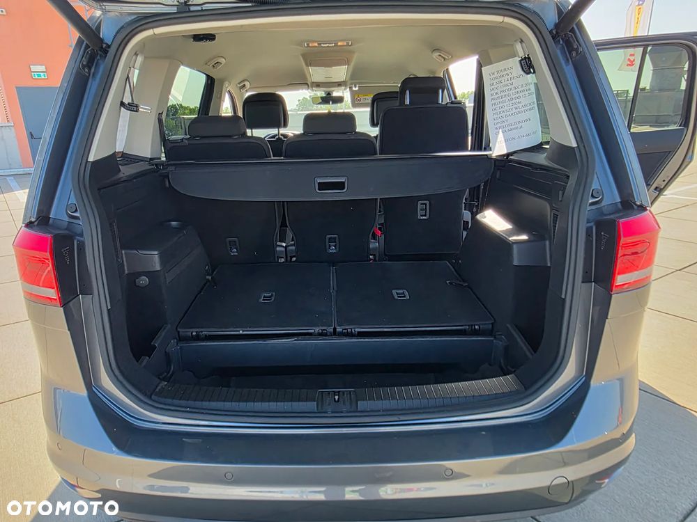 Volkswagen Touran 1.4 TSI BMT Highline - 23