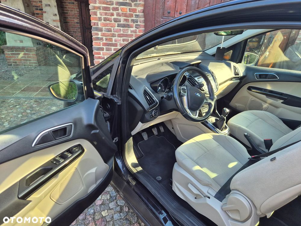 Ford B-MAX - 17