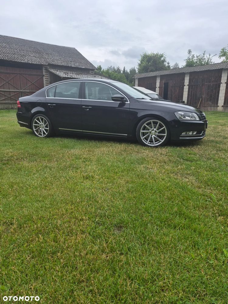Volkswagen Passat 3.6 V6 4Mot Highline DSG - 3