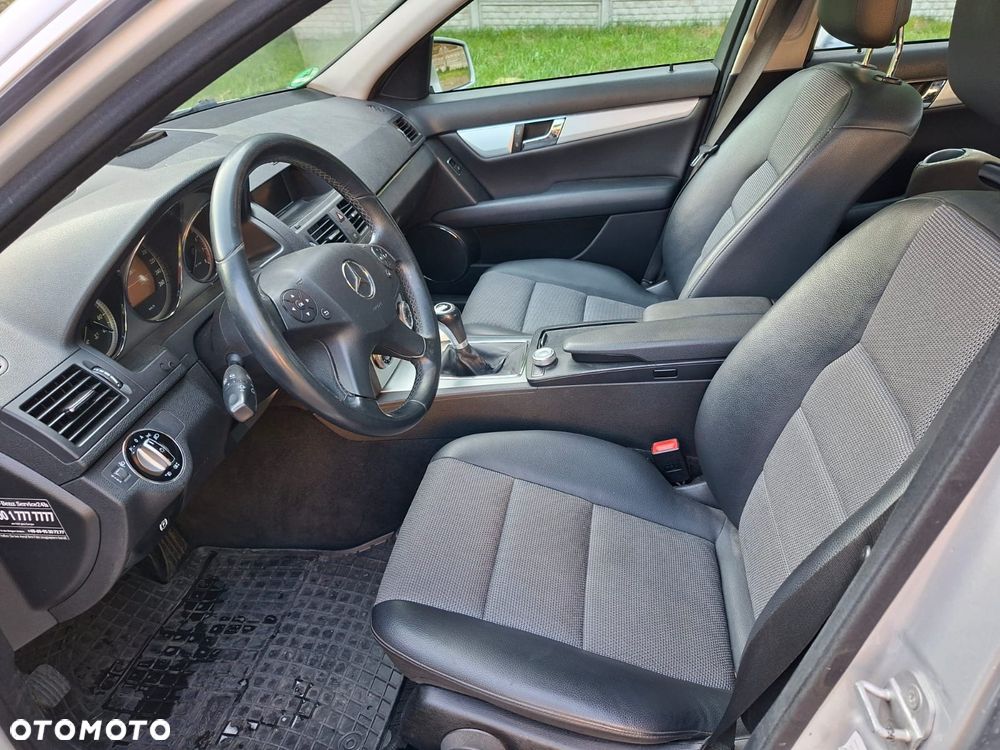 Mercedes-Benz Klasa C 180 K BlueEff Avantgarde - 12