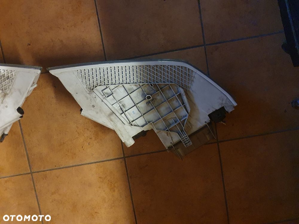 REFLEKTOR P/L SKODA OCTAVIA II 2 BŁĘKITNA POŚWIATA - 7