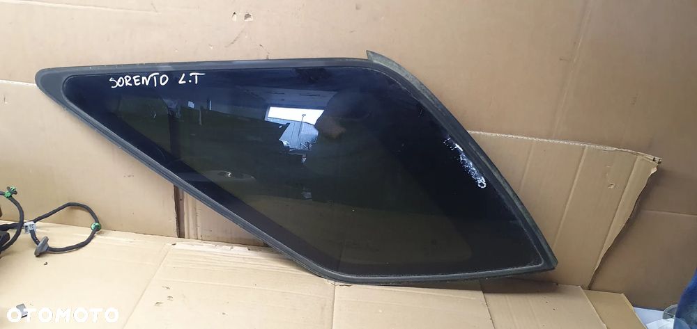 Szyba lewy tył tylna lewa Kia Sorento I AS3 - 1