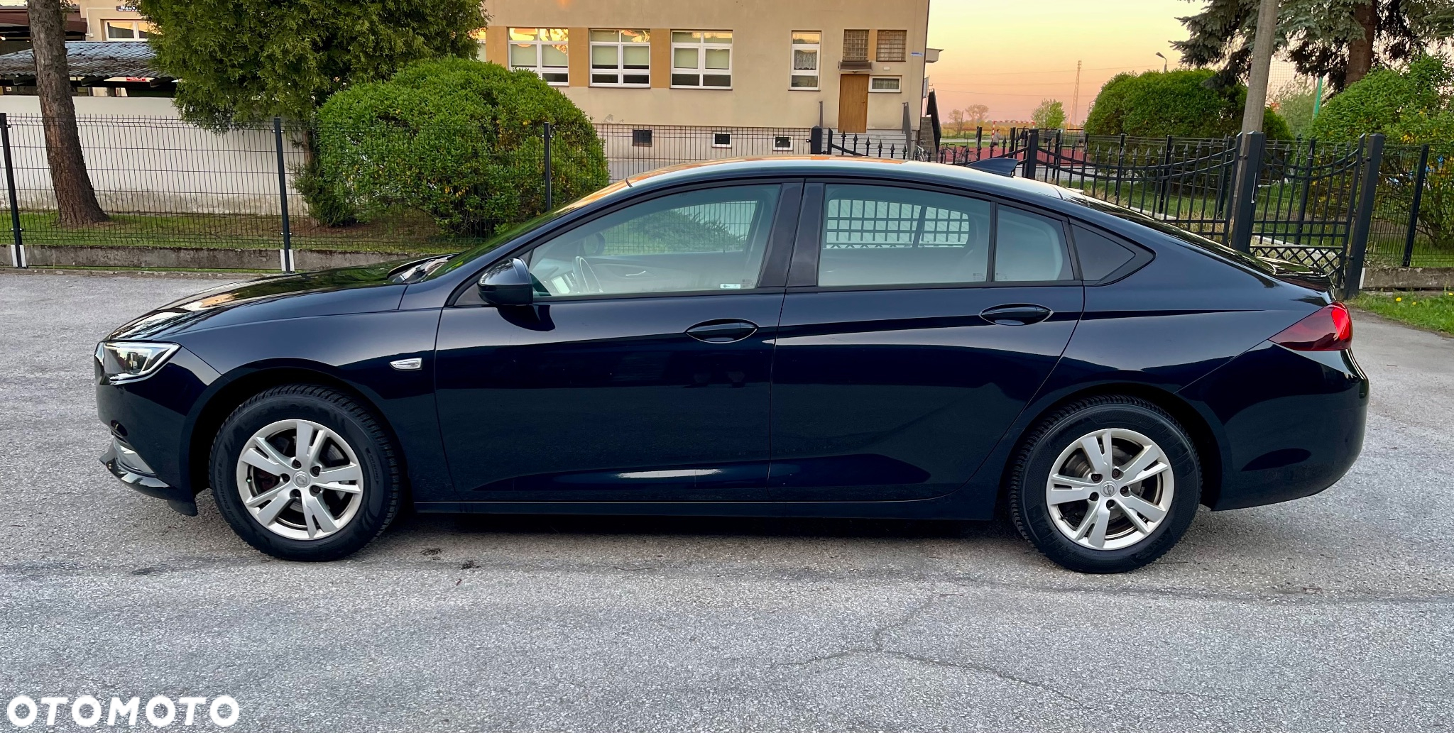 Opel Insignia 1.5 T Enjoy S&S - 8