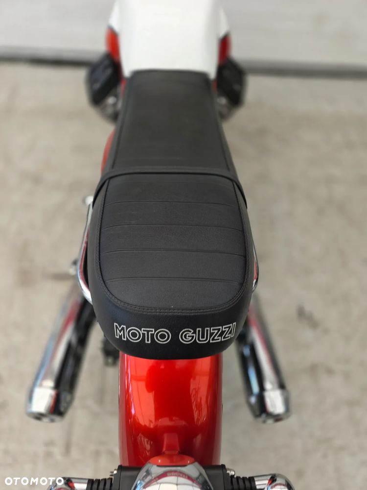 Moto Guzzi V7 - 33
