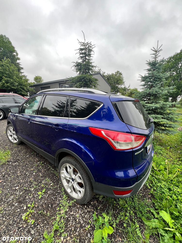 Ford Escape 2.0 EcoBoost AWD Titanium - 4