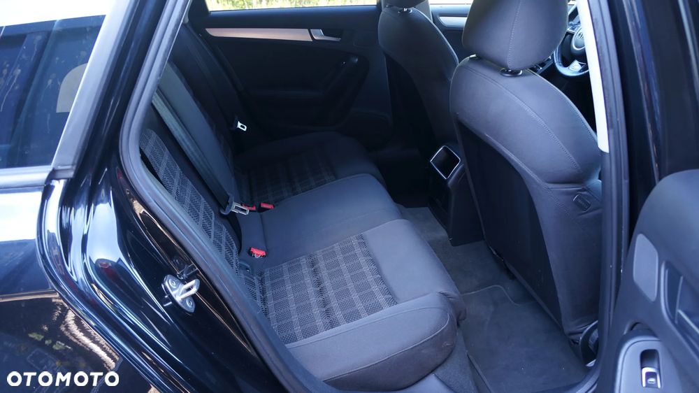 Audi A4 Avant 2.0 TDI DPF Attraction - 10