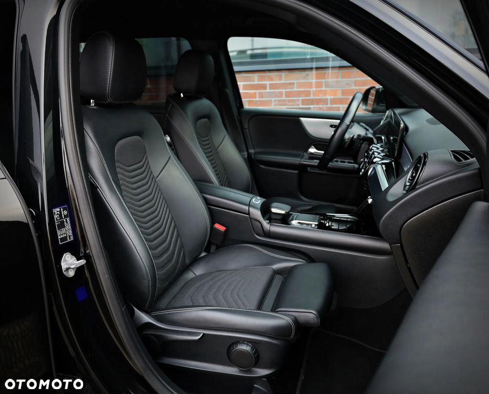 Mercedes-Benz GLB 200 Style 7G-DCT - 25