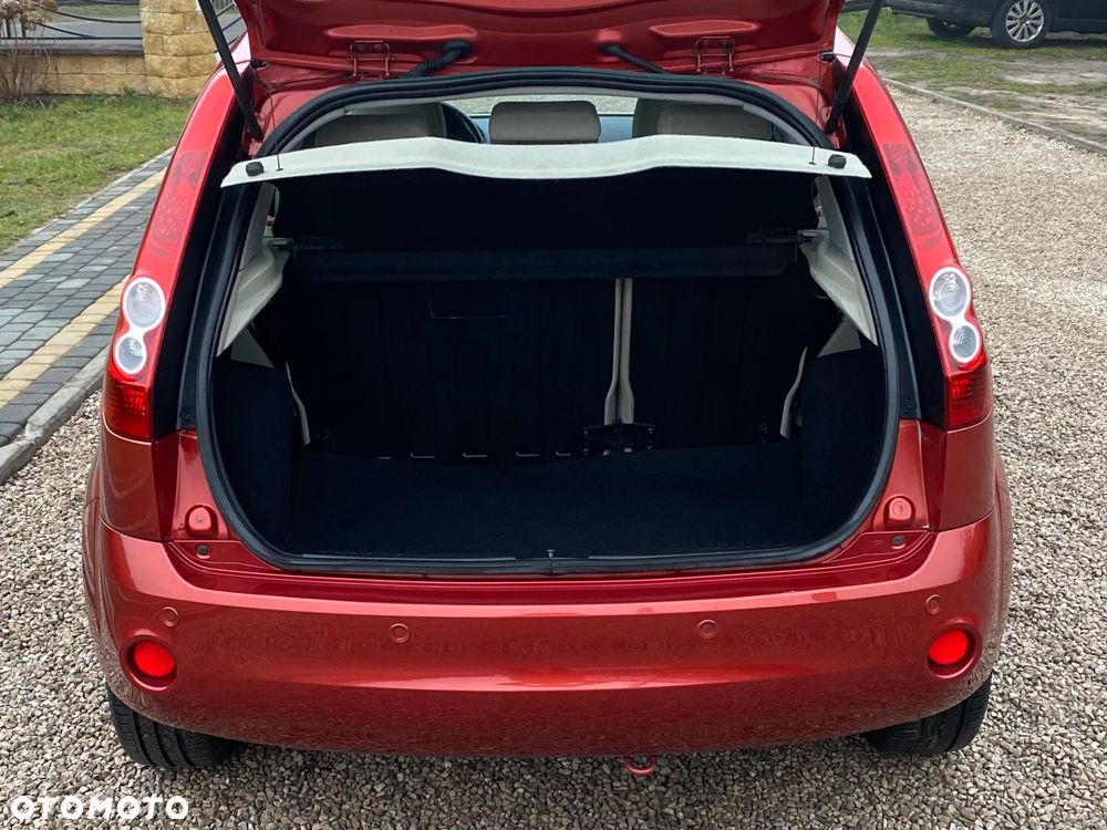 Ford Fiesta 1.4 Ghia - 8