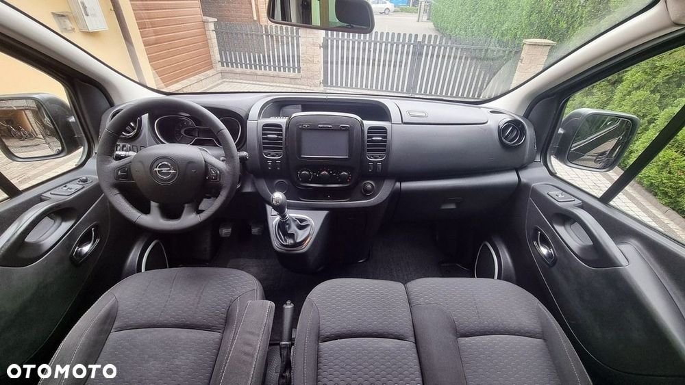 Opel Vivaro - 14